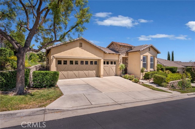 23929 Fawnskin Drive, Corona CA: https://media.crmls.org/medias/76157293-000d-460b-987d-cc9970db134a.jpg