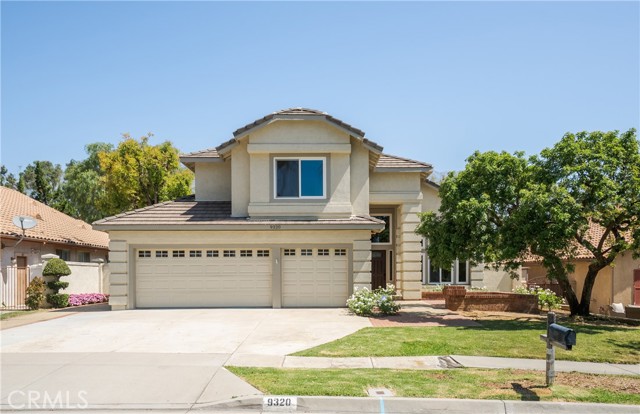 9320 Isaac Lord Drive, Rancho Cucamonga CA: https://media.crmls.org/medias/76158ac7-f54f-4c7a-a2e9-d801e52fc429.jpg
