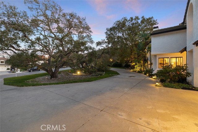 Detail Gallery Image 6 of 43 For 489 Oakhampton, Thousand Oaks,  CA 91361 - 4 Beds | 4 Baths