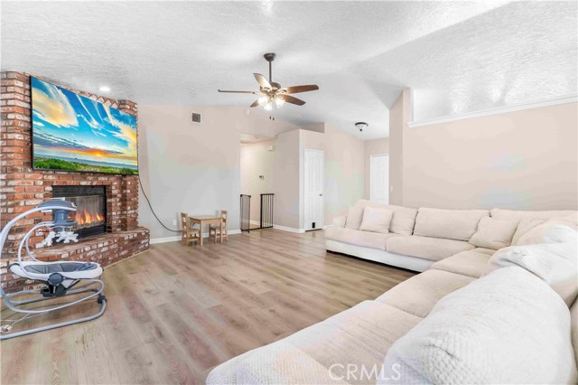 Detail Gallery Image 20 of 39 For 15189 Tonikan, Apple Valley,  CA 92307 - 3 Beds | 2 Baths