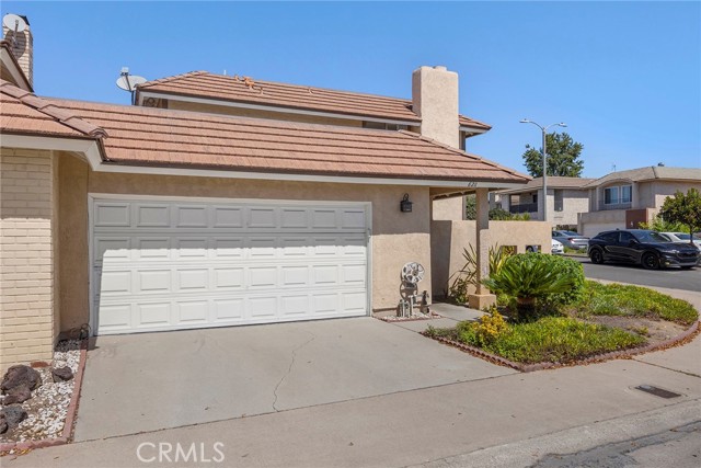 End unit home allows for privacy and plenty of parking for guests. It's located in the middle of this complex, away from busy streets.