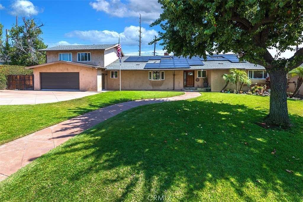 1006 W Dorothy Drive