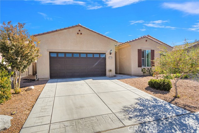 Detail Gallery Image 4 of 42 For 19255 Castana St, Apple Valley,  CA 92308 - 3 Beds | 3 Baths