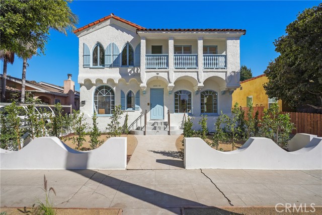 Detail Gallery Image 1 of 75 For 2840 Potomac Ave #1/2,  Los Angeles,  CA 90016 - 2 Beds | 1 Baths