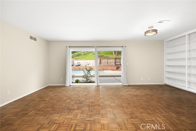 Detail Gallery Image 10 of 27 For 1653 via Del Rey, South Pasadena,  CA 91030 - 5 Beds | 3 Baths