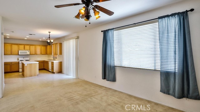 Detail Gallery Image 9 of 26 For 13924 Nettle St, Hesperia,  CA 92344 - 4 Beds | 3/1 Baths