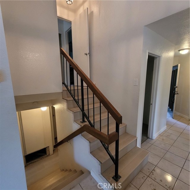 Detail Gallery Image 3 of 12 For 2309 E Curtis Ct, Glendora,  CA 91741 - 2 Beds | 3 Baths