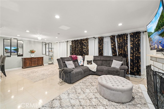 23285 Elfin Place, Moreno Valley CA: https://media.crmls.org/medias/7619021a-8490-4ba7-87ff-0d37bc26bf35.jpg