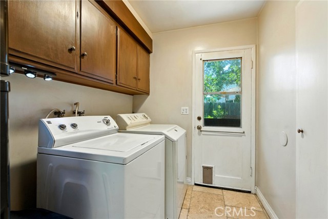804 Naples Street, Monrovia CA: https://media.crmls.org/medias/7619b85f-21df-4f60-a80c-515dcd323e52.jpg
