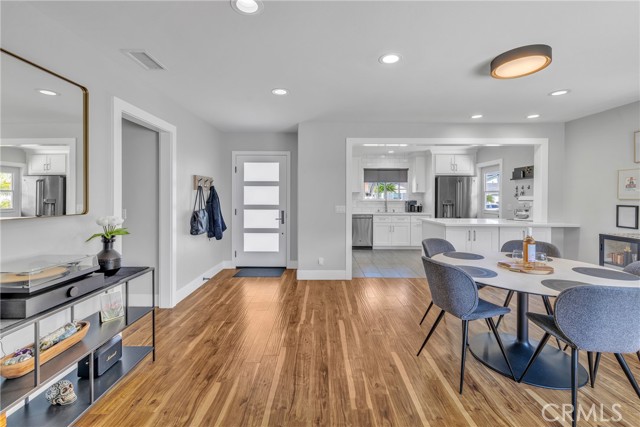 3120 Carfax Avenue, Long Beach CA: https://media.crmls.org/medias/761b9e18-58c7-4b28-b37e-662fd0226c17.jpg