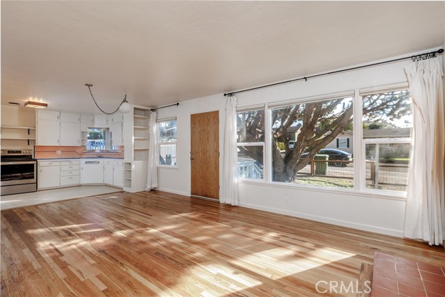 Detail Gallery Image 5 of 19 For 943 Pecho, Morro Bay,  CA 93442 - 2 Beds | 1 Baths