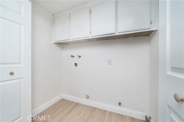 23760 Timber Bluff Court, Moreno Valley CA: https://media.crmls.org/medias/761c5f03-b4db-431a-bce1-0be20de77557.jpg