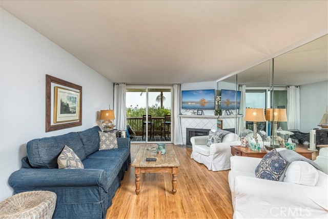 Detail Gallery Image 6 of 49 For 999 N Pacific #F103,  Oceanside,  CA 92054 - 1 Beds | 1 Baths