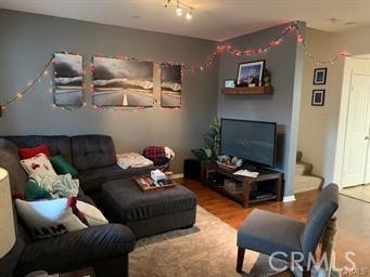 Detail Gallery Image 2 of 12 For 427 Flathead River St, Oxnard,  CA 93036 - 2 Beds | 2/1 Baths