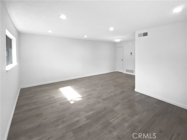 1307 W 8th Street, Upland CA: https://media.crmls.org/medias/761e8596-6037-4981-95a9-a17b0d879c3b.jpg