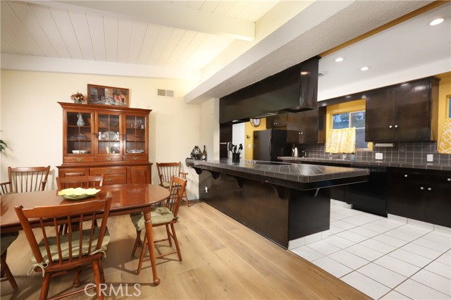 10447 Ditson Street photo 8