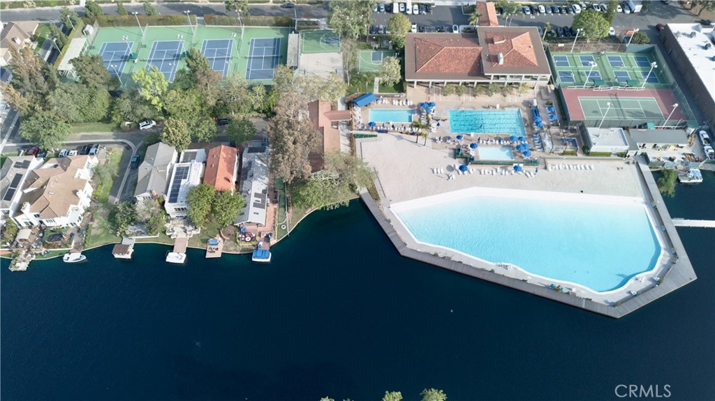 761fc834 7be9 4a71 B18b C12b2818ce60