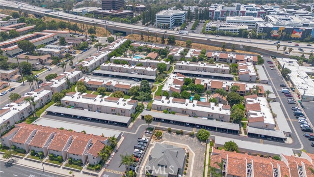 Detail Gallery Image 33 of 36 For 700 W La Veta Ave #I3,  Orange,  CA 92868 - 2 Beds | 2 Baths