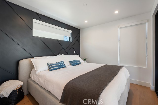 Detail Gallery Image 12 of 32 For 521 1/2 Iris, Corona Del Mar,  CA 92625 - 2 Beds | 2/1 Baths