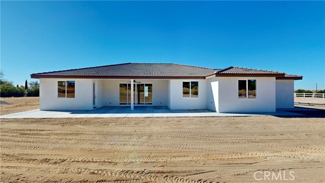 Detail Gallery Image 10 of 68 For 14285 Riverside Dr, Apple Valley,  CA 92307 - 4 Beds | 2/1 Baths