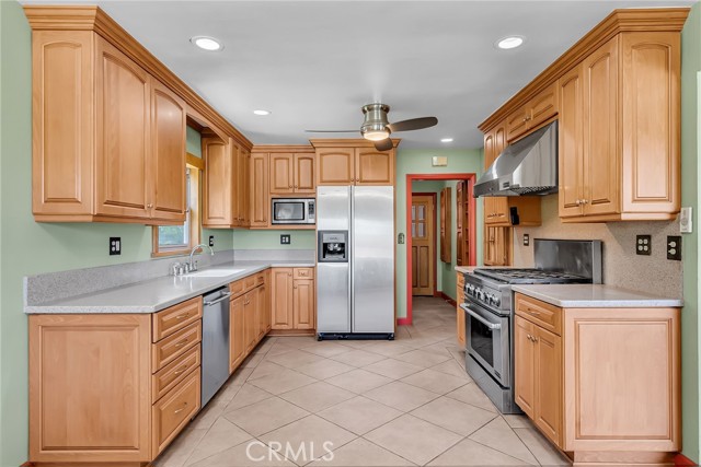 2886 Mcallister Street, Riverside CA: https://media.crmls.org/medias/762220bb-48a5-4c99-a6e1-621ebae61bc2.jpg