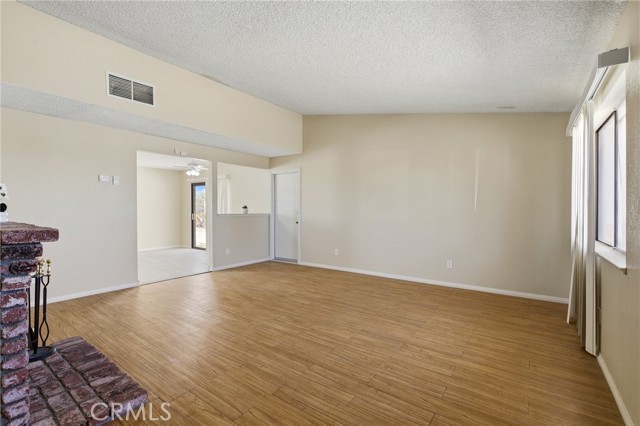 Detail Gallery Image 4 of 28 For 5378 Chia Ave, Twentynine Palms,  CA 92277 - 2 Beds | 1 Baths