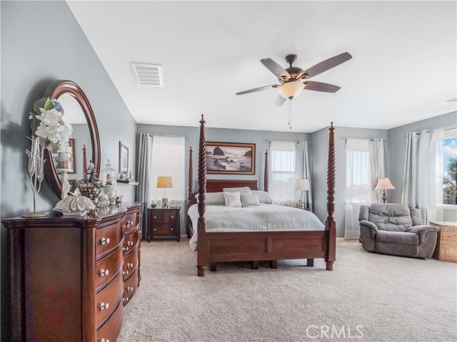 12820 Excalibur Drive, Eastvale CA: https://media.crmls.org/medias/7622c5e6-85c9-4941-b472-11229653d4ff.jpg