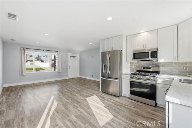 2516 185th, Redondo Beach CA: https://media.crmls.org/medias/7622e790-258f-4d1a-a2a0-9409f442ac0d.jpg