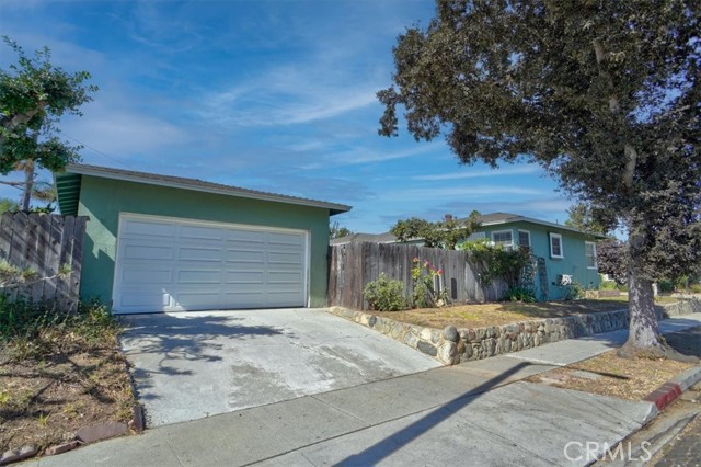 1360 Somerset Place, Long Beach, California 90807, 3 Bedrooms Bedrooms, ,2 BathroomsBathrooms,Single Family Residence,For Sale,Somerset,OC24205322