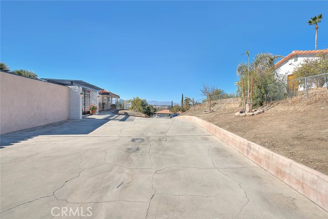 Image 43 of 73 For 42031 San Jacinto Drive