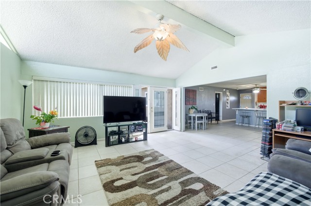 Detail Gallery Image 8 of 19 For 10460 Lorinda Avenue, Buena Park,  CA 90620 - 3 Beds | 2 Baths