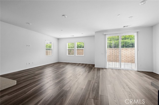 893 Harvest Avenue, Upland CA: https://media.crmls.org/medias/76243ccc-0aa3-467a-b403-119ae5f325bf.jpg