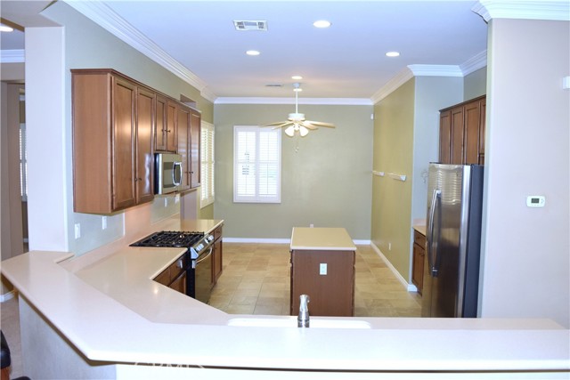 Detail Gallery Image 6 of 15 For 1648 via Simpatico, Hemet,  CA 92545 - 2 Beds | 2/1 Baths