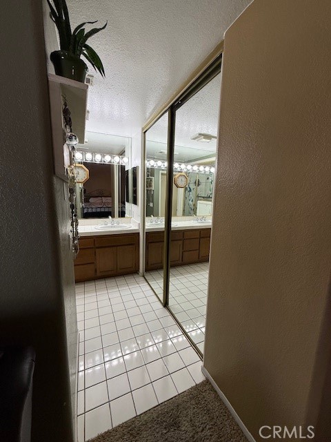 19534 Kiningham Drive, Bloomington CA: https://media.crmls.org/medias/7625c757-c38e-45c7-aae5-68fdf1a6a917.jpg