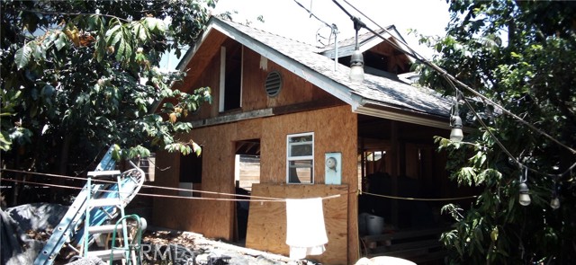 1127 N Commonwealth Avenue, Los Angeles CA: https://media.crmls.org/medias/76260d33-372a-4aff-b9a1-1865503d6f2b.jpg