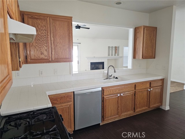 1361 Whitewood Drive, Mentone CA: https://media.crmls.org/medias/76266e56-ccce-44fb-b776-43a0ac259a26.jpg