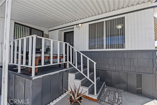 4000 Pierce Street, Riverside CA: https://media.crmls.org/medias/7626737e-ca07-4388-b653-104cff3210c6.jpg