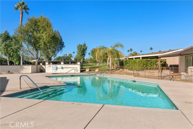 Detail Gallery Image 38 of 46 For 73450 352 Country Club Dr #352,  Palm Desert,  CA 92260 - 2 Beds | 2 Baths