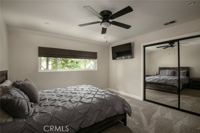 27843 Peninsula N Drive, Lake Arrowhead CA: https://media.crmls.org/medias/7626d058-c097-481e-88f7-9c8109fc9862.jpg