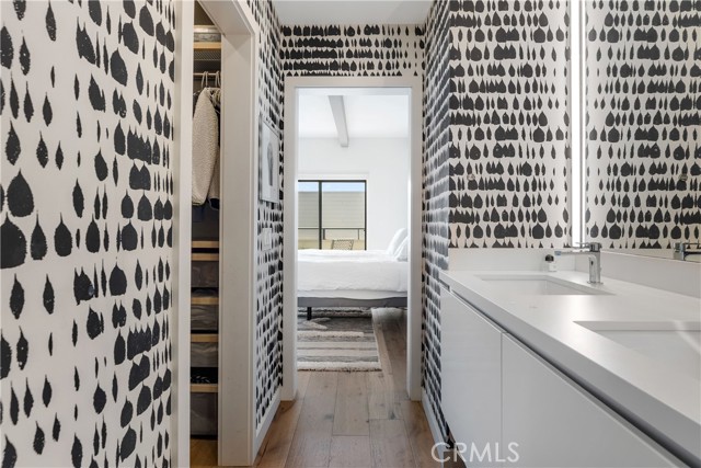 Detail Gallery Image 22 of 32 For 439 Camino De Las Colinas, Redondo Beach,  CA 90277 - 3 Beds | 2/1 Baths