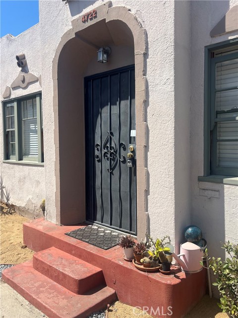 Detail Gallery Image 3 of 15 For 4722 Oregon St, San Diego,  CA 92116 - 2 Beds | 1 Baths