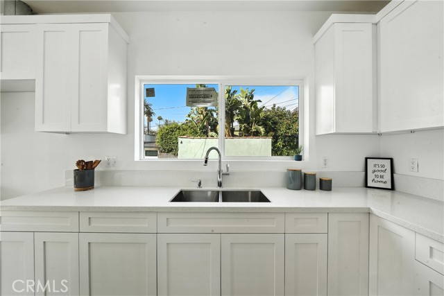 3031 3033 Vineyard Avenue, Los Angeles CA: https://media.crmls.org/medias/7627dd13-c463-48dd-9135-5286f0d64a55.jpg