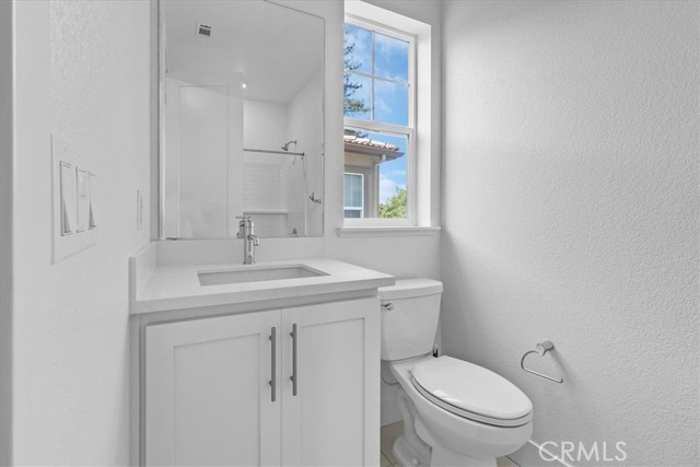 Detail Gallery Image 17 of 35 For 211 Creekside Ct, Scotts Valley,  CA 95066 - 5 Beds | 4/1 Baths