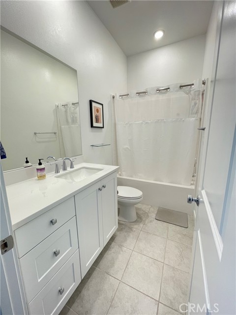 Detail Gallery Image 10 of 12 For 26958 Sandbar Willow Pl #301,  Valencia,  CA 91381 - 3 Beds | 2 Baths