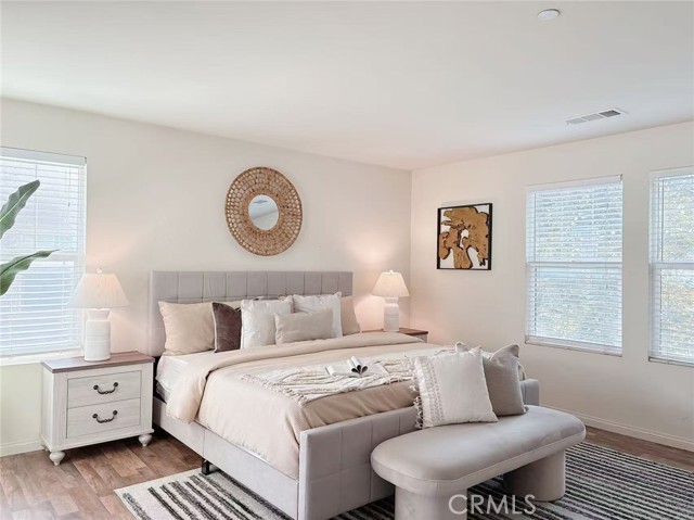 5073 S Heritage Paseo, Ontario CA: https://media.crmls.org/medias/76286d60-2c73-461f-8771-d683c265d830.jpg