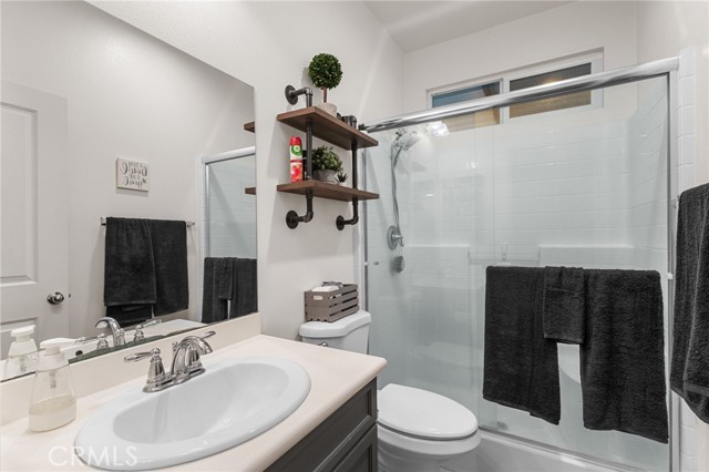 Detail Gallery Image 9 of 48 For 11264 Conner, Jurupa Valley,  CA 91752 - 5 Beds | 3 Baths