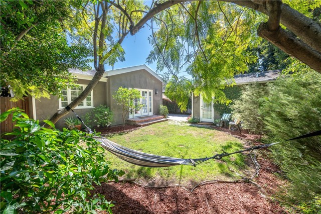 Detail Gallery Image 35 of 44 For 4437 Farmdale, Studio City,  CA 91602 - 3 Beds | 3 Baths