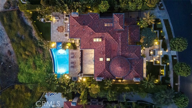 9 Sailcrest, Newport Coast CA: https://media.crmls.org/medias/7629caec-f07c-4de2-8e17-20d8028b140c.jpg