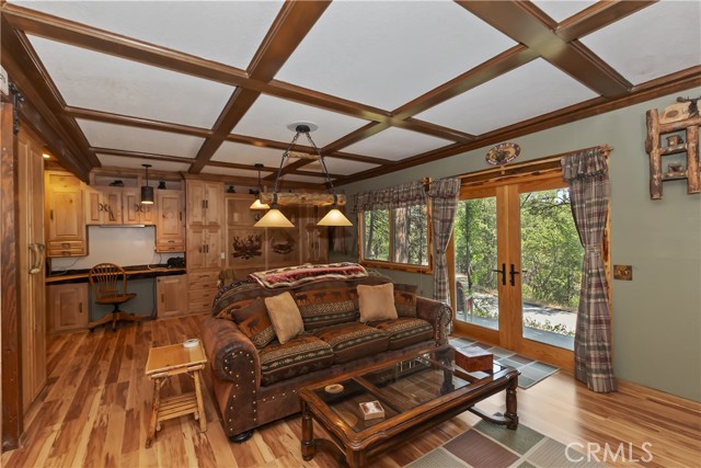 Detail Gallery Image 19 of 50 For 27380 Oakwood Dr, Lake Arrowhead,  CA 92352 - 3 Beds | 3 Baths