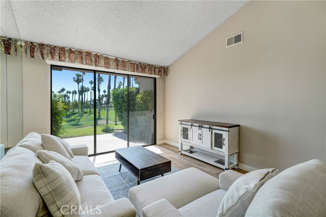Detail Gallery Image 9 of 20 For 39856 Narcissus Way, Palm Desert,  CA 92211 - 1 Beds | 1/1 Baths